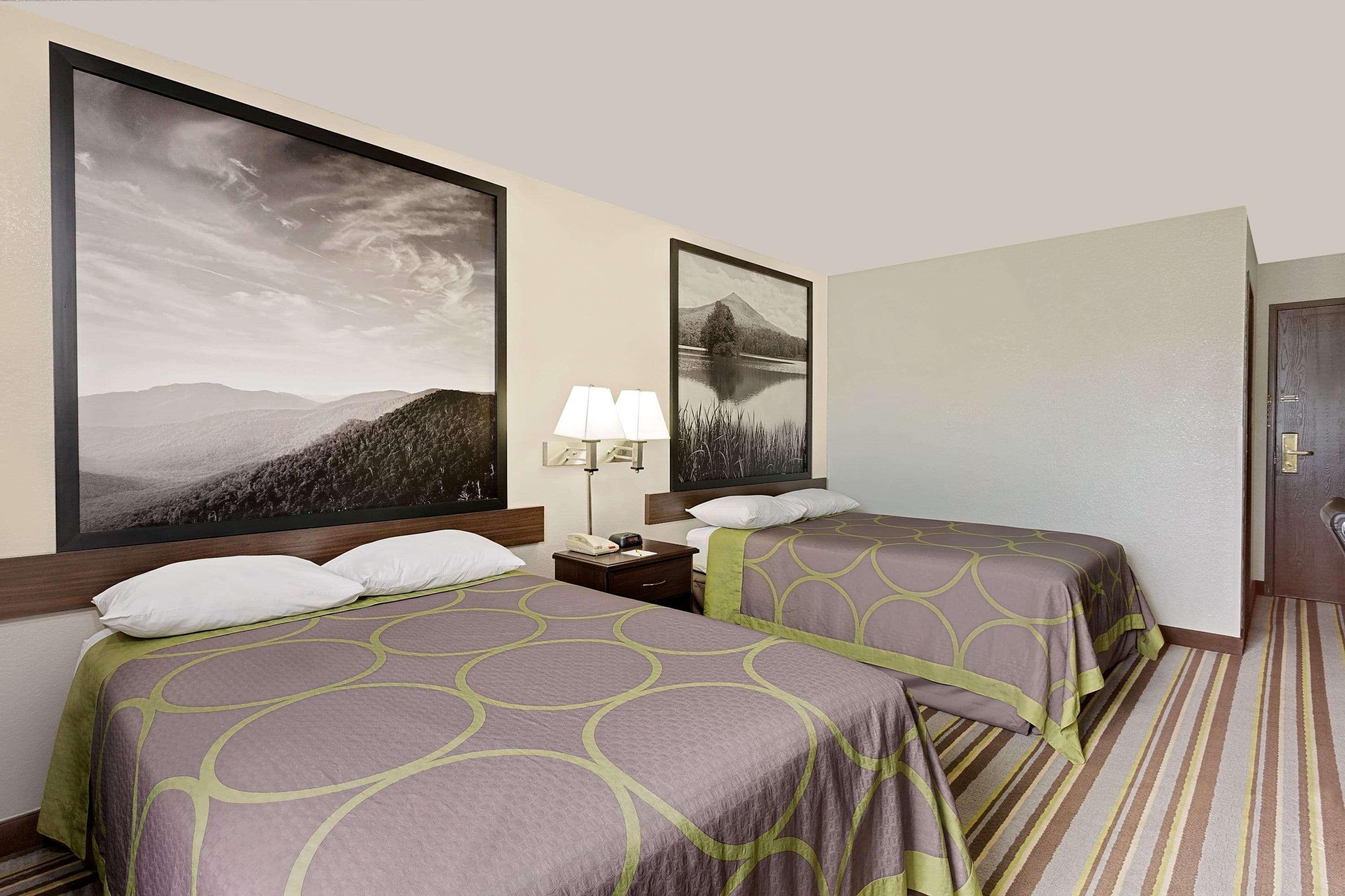 Super 8 By Wyndham Waynesboro Hotel Екстериор снимка