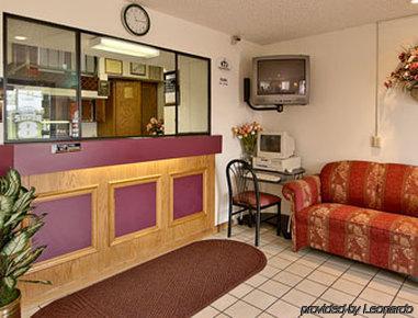 Super 8 By Wyndham Waynesboro Hotel Интериор снимка